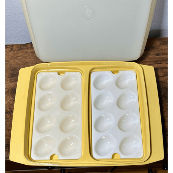Vintage Tupperware Deviled Egg Keeper Carrier Tray Container Harvest Gold 723-4 - Picture 3 of 8